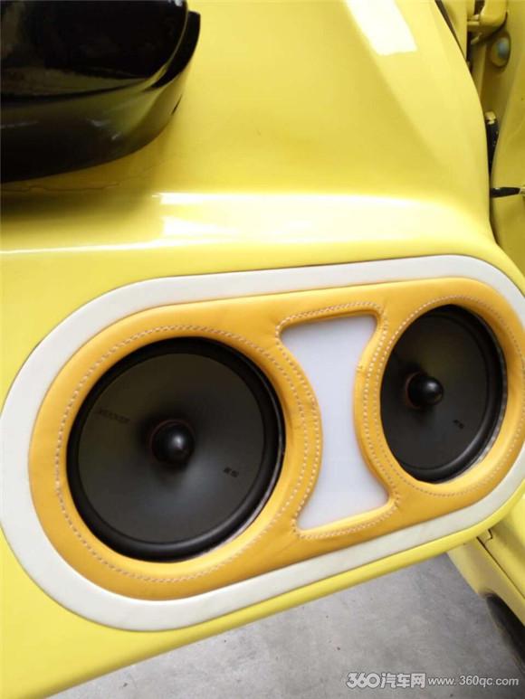 炸出真本色本田飞度改装美国K牌音响色香味俱全