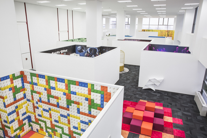 探访刘强东在北京的京东总部大楼,参观京东总部