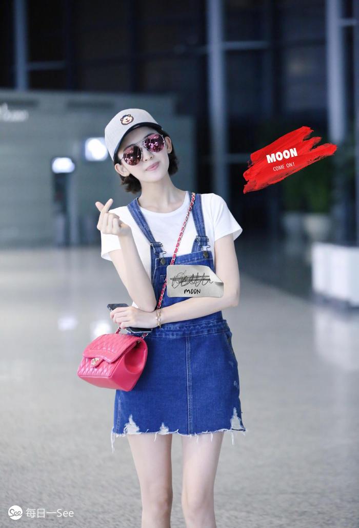 显年轻的背带裙推荐,可爱减龄背带裙