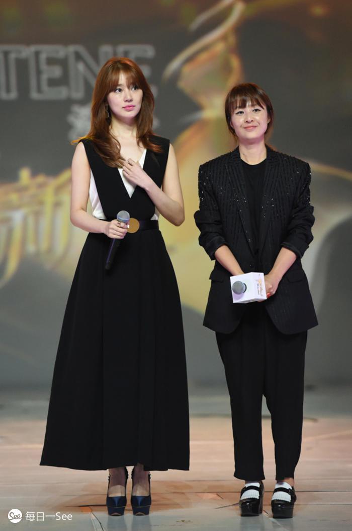 显年轻的背带裙推荐,可爱减龄背带裙