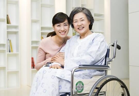 婆媳吵架婆婆气出病,婆婆吵架装病