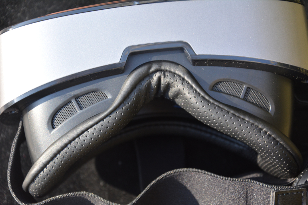 手机+VR头盔，华为、中兴、乐视哪家强？