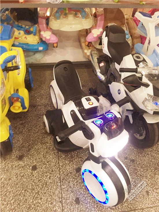 汉正街童装直播间秒杀,汉正街品牌童装直播间