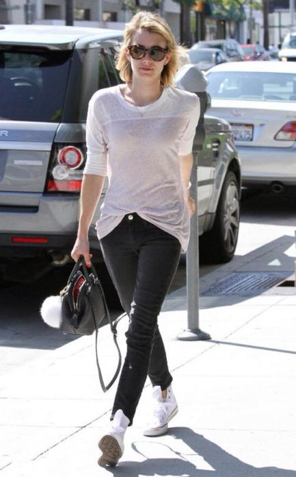 会穿小白鞋算什么？这双鞋子才是最常见的那一双