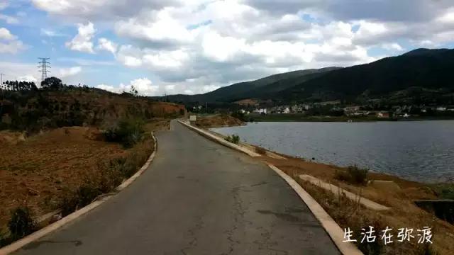 弥渡寅街黄粉多少钱一盒,弥渡寅街黄粉锅巴