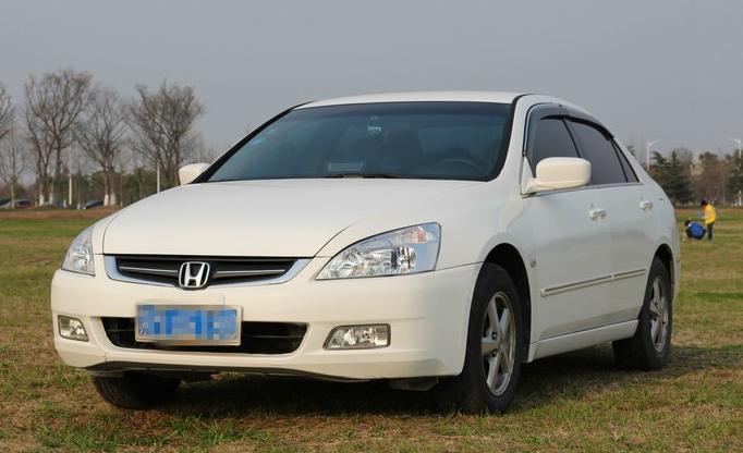 七代雅阁和八代雅阁驾驶感受,七代雅阁空间对比