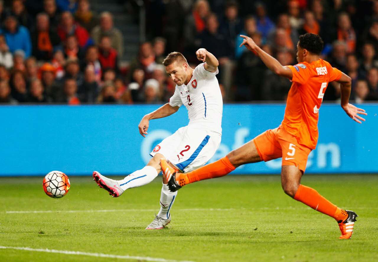 捷克防守在欧洲杯属于什么水平,捷克欧洲杯阵容厉害吗