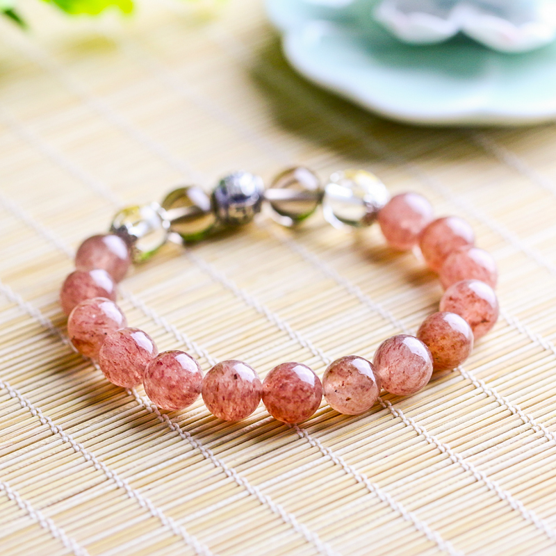 春末夏初，草莓之嫣红，水晶之媚生——草莓晶