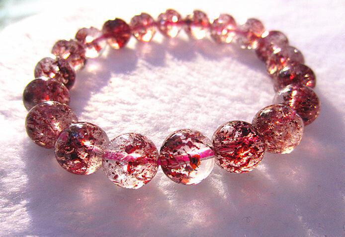 春末夏初，草莓之嫣红，水晶之媚生——草莓晶