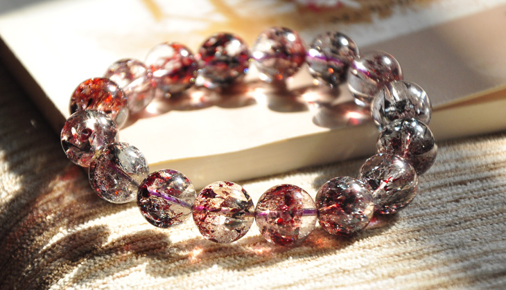 春末夏初，草莓之嫣红，水晶之媚生——草莓晶