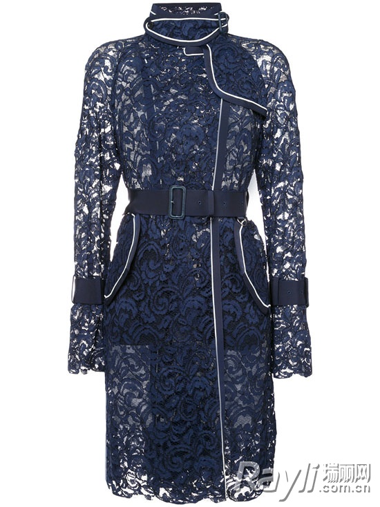 别了妈妈帮我选的蕾丝连衣裙小面积蕾丝让我更有女人味