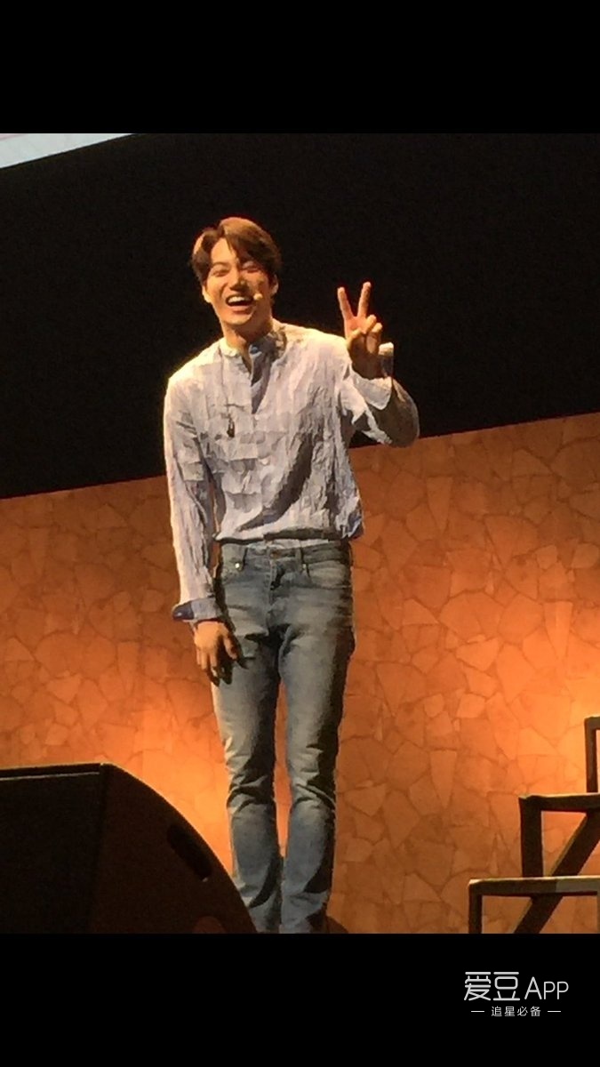 「EXO」「分享」180321今日份撩人撩心的钟仁请问嫉妒的话有药可医吗？