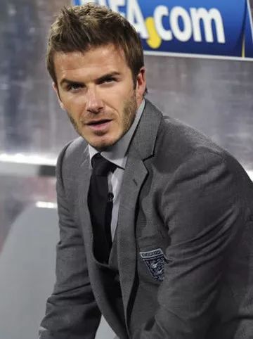 长得丑的男生什么样的发型好看,长头发男生发型丑