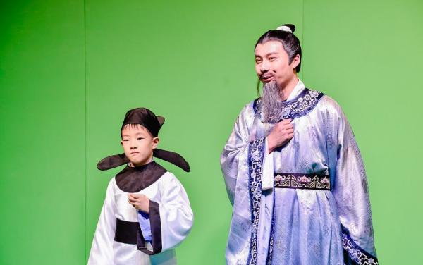 曹文轩读书的意义,曹文轩谈学语文