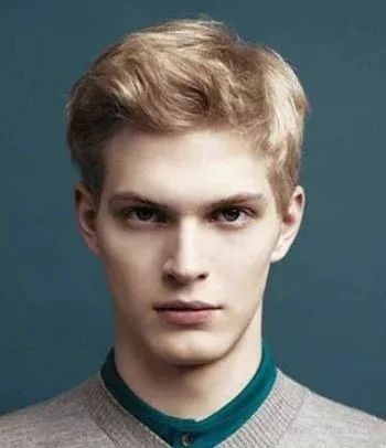 长得丑的男生什么样的发型好看,长头发男生发型丑