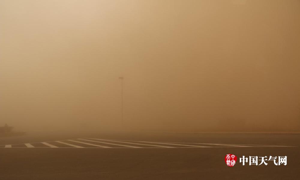 内蒙古沙尘暴高空拍摄,内蒙古沙尘暴百米