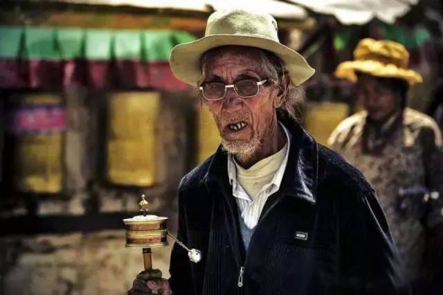 在藏区拍照别装NB，至少做到这三点