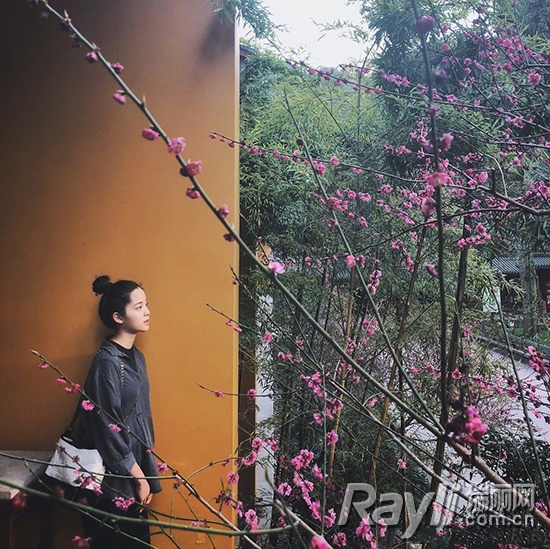 又到小长假，快点跟明星们学学能制霸朋友圈的旅拍秘籍吧！