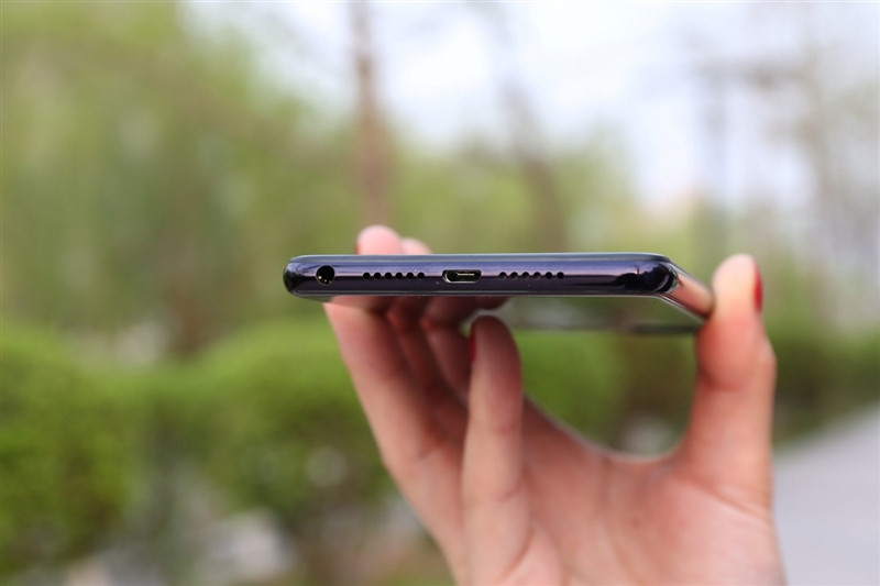 最超值的异形全面屏！OPPOR15评测：全系6+128