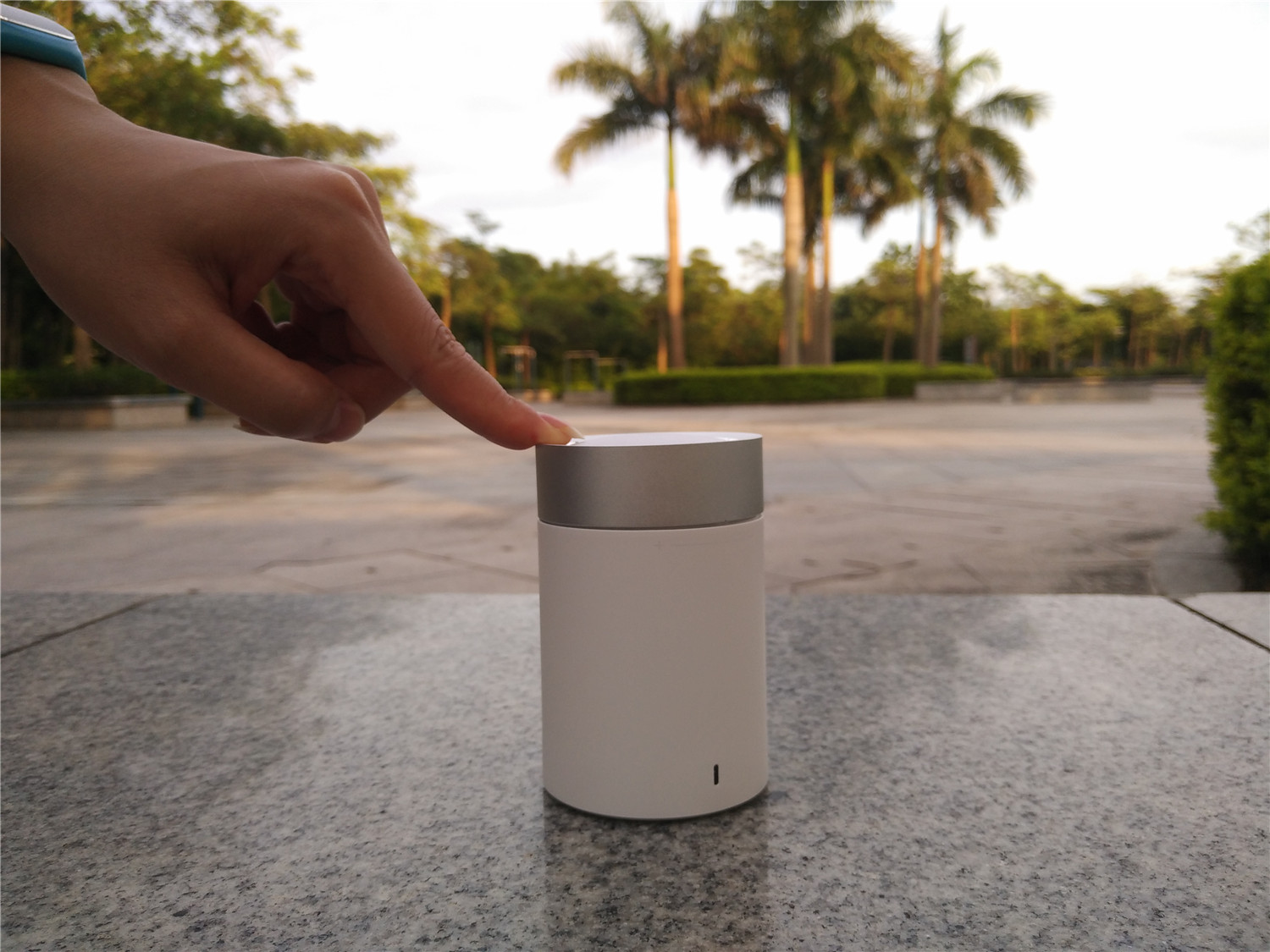 升级版小米随身蓝牙音箱,小米方盒子蓝牙音箱2和小钢炮