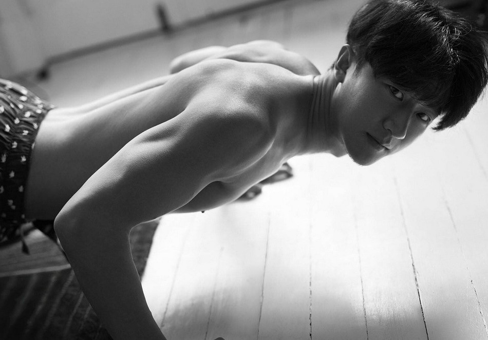 黄轩亲爱的翻译官腹肌,黄轩在亲爱的翻译官中的发型