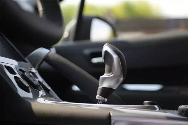 “高卢雄狮”还需要懂的人欣赏，试驾东风标致全新3008