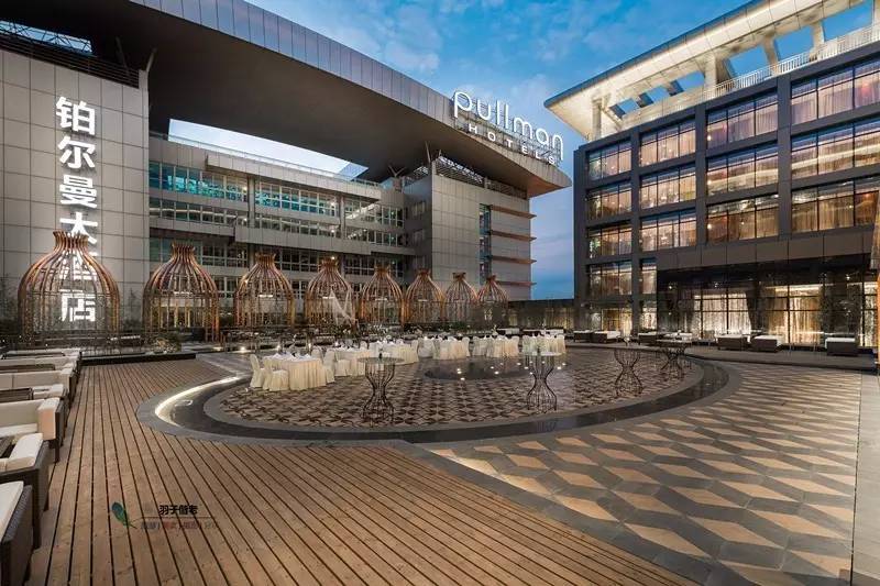 这一趟旅程,从机场铂尔曼开始