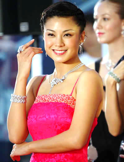 为什么方脸的女明星感觉更好看,方脸却很漂亮的女星