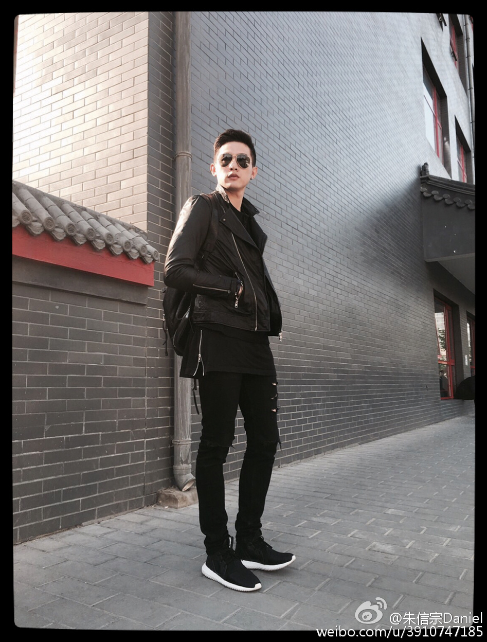 现在大家都在教怎样才能成为网红,网红是怎么一步一步做起来的