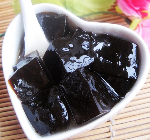 鲜奶蜂蜜龟苓膏怎么做,自制龟苓膏蜜糖怎么熬好吃