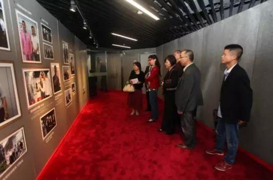 “藏宝”：存住时间的宝库，“鉴宝”：家门口的米开朗基罗