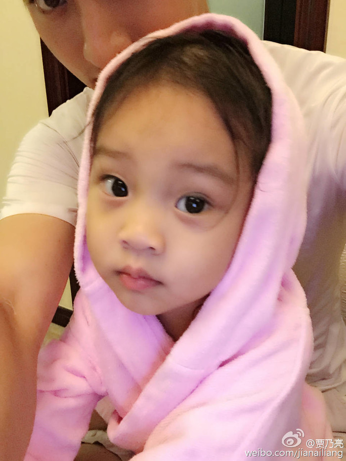 宝宝被晒伤有什么急救方法,宝宝如何防晒及晒伤护理