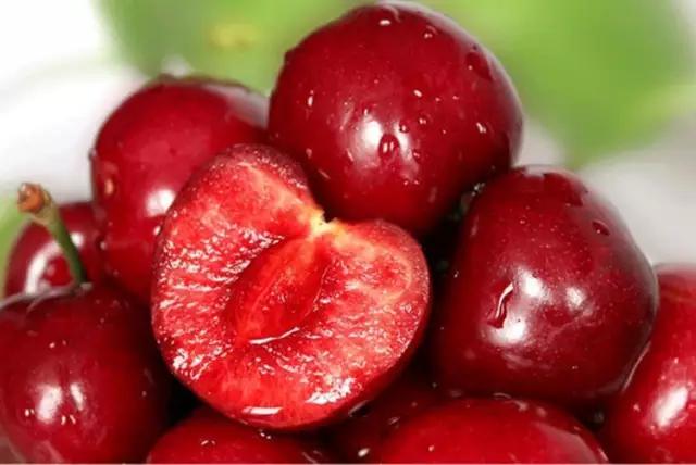如何挑选樱桃最好,最标准的樱桃口感是什么