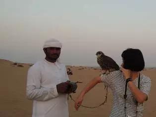 一广州人去迪拜，但最后回来哭着说