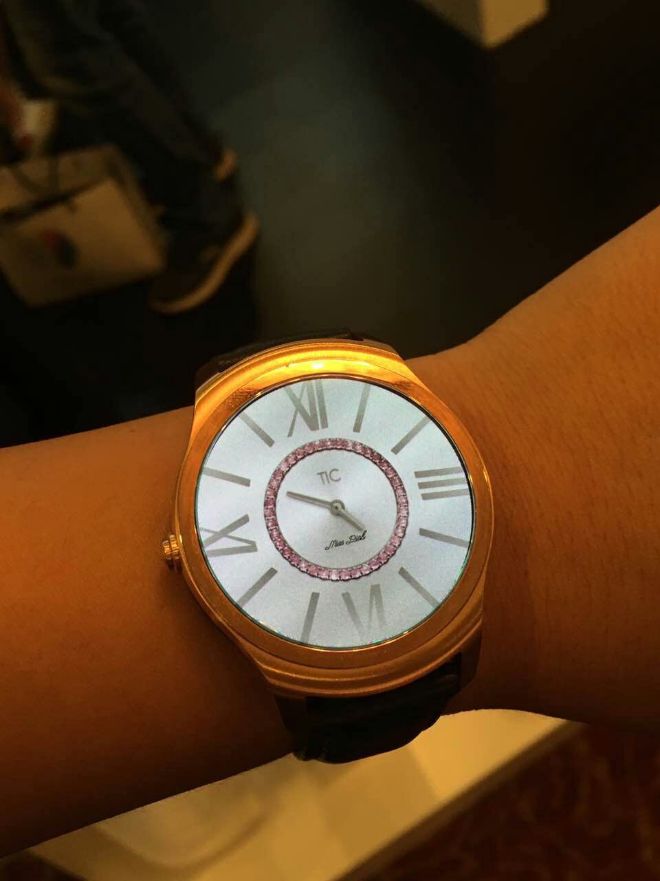 女士智能手表接打电话微信支付宝,女款可接打电话苹果手表