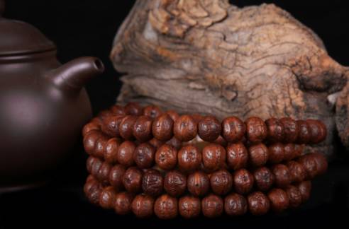 佩戴金刚菩提有什么讲究,佩戴菩提吊坠有什么讲究