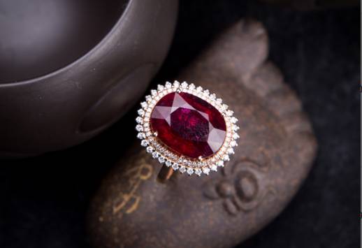 女士文玩最好看的款式,最值得女人戴的文玩