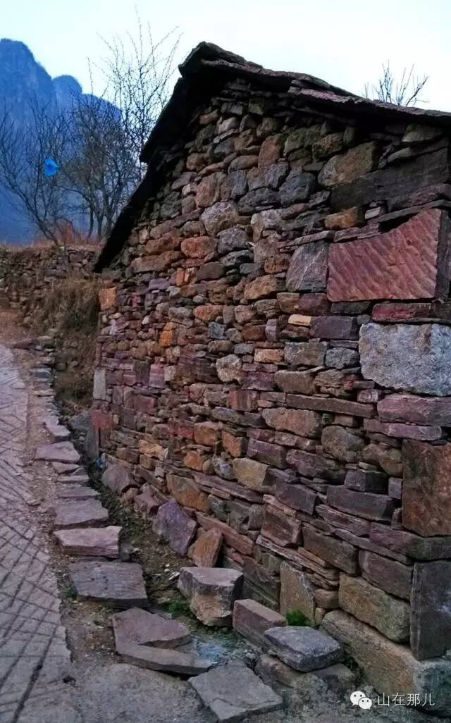 郭亮村愚公移山的精神,新乡郭亮太行之魂完整版