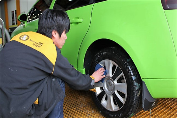 让我来告诉你洗车的正确方法,洗车的正确方法不伤车漆