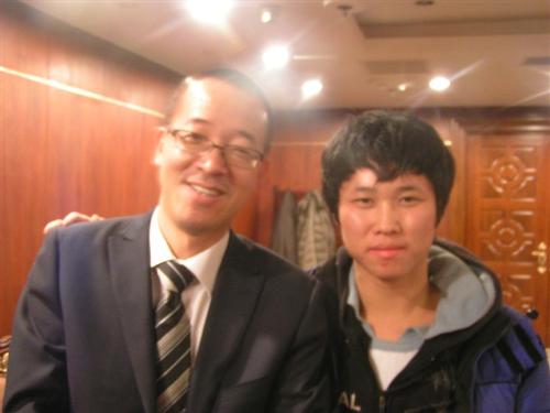 90后情侣包子馒头创业,看90后如何创业