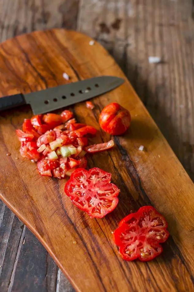 这个男孩子回家租了快地，过起了归园田居的日子