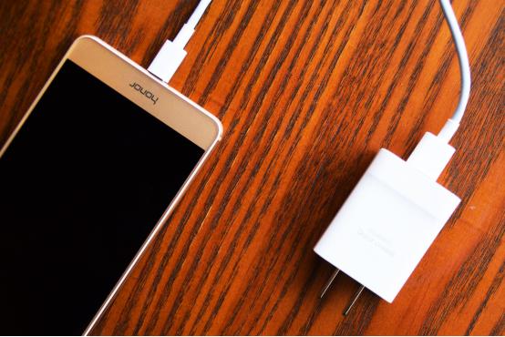 荣耀V8到底怎么样,荣耀v8全方位测评