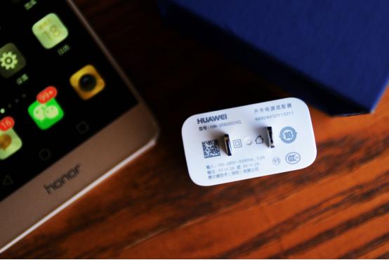 荣耀V8到底怎么样,荣耀v8全方位测评