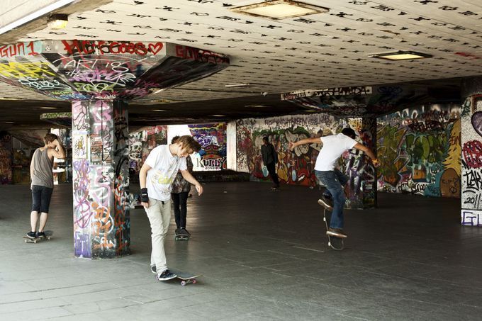 滑板运动怎么进入奥运会的,滑板要进奥运会比赛吗