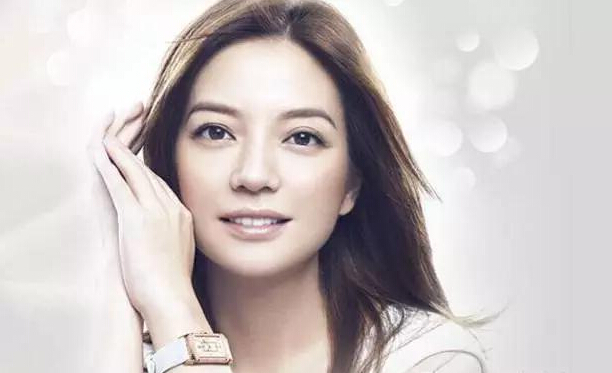 解决眼袋只需要三步,有眼袋不要慌用这个方法简单实用