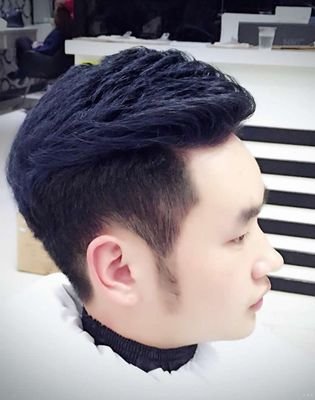 发型男生2022流行发型短发,男生脸大脸圆适合什么发型短发