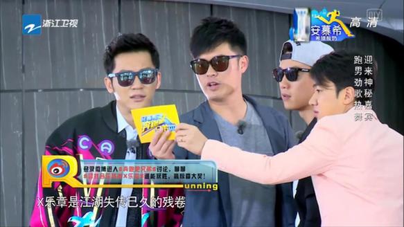 范冰冰李晨出席运动装照片,看范冰冰日常化妆