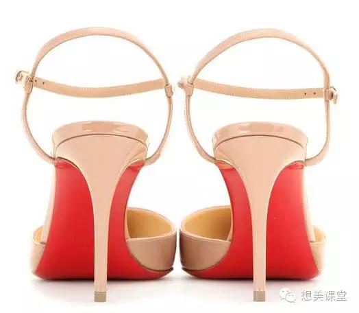 短粗腿怎么穿高跟鞋,如何穿高跟鞋让脚变长