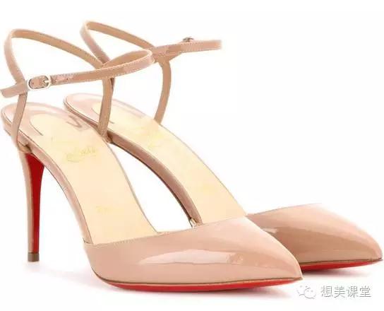 短粗腿怎么穿高跟鞋,如何穿高跟鞋让脚变长