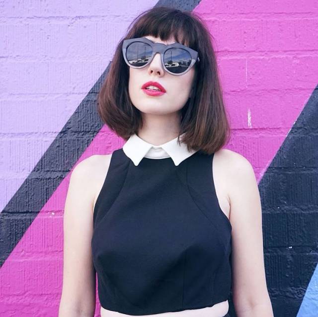 造吗？你和爱豆的距离，只差一副太阳镜~